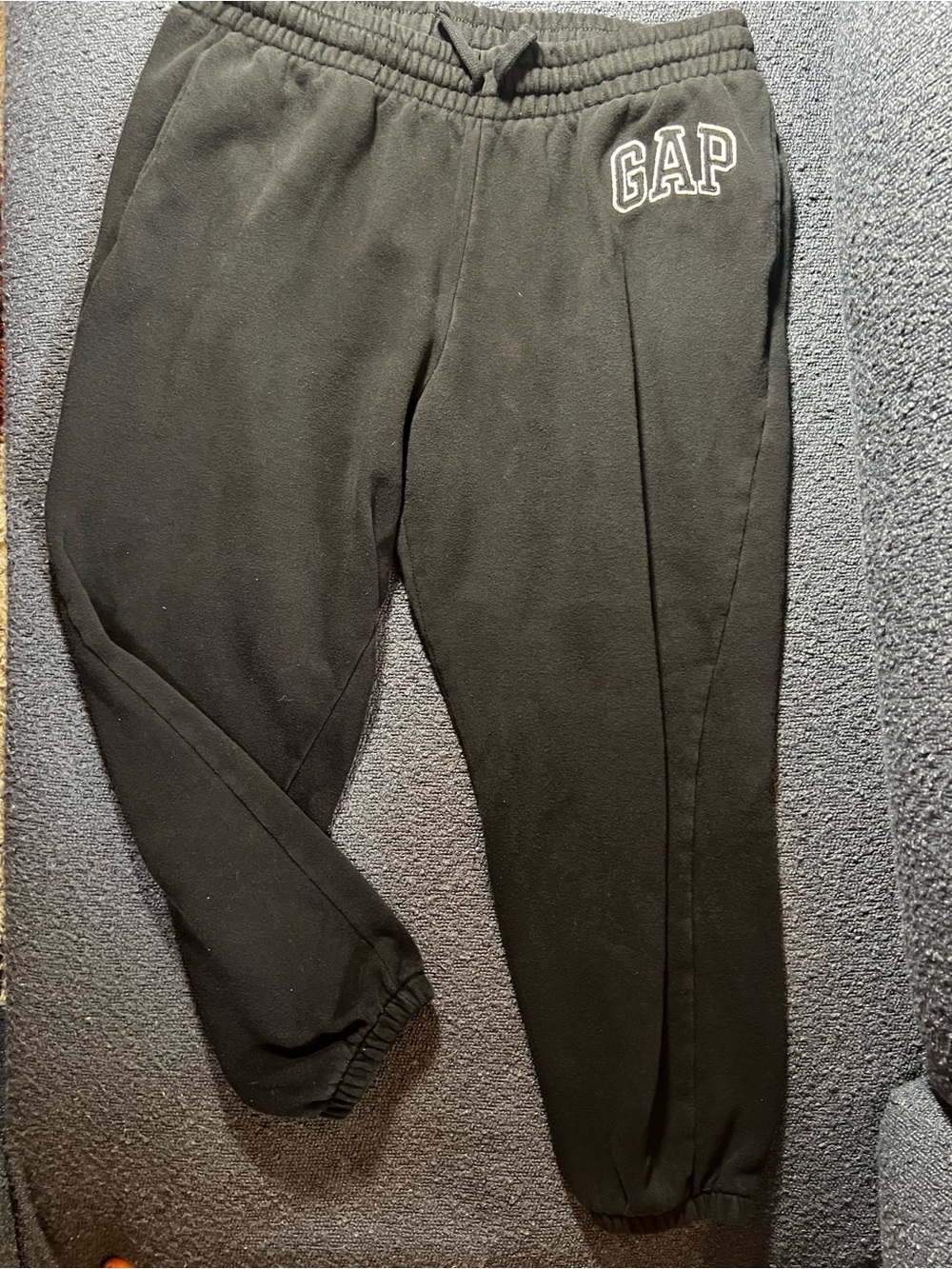 GAP women’s Black Logo Jogger Sweatpants